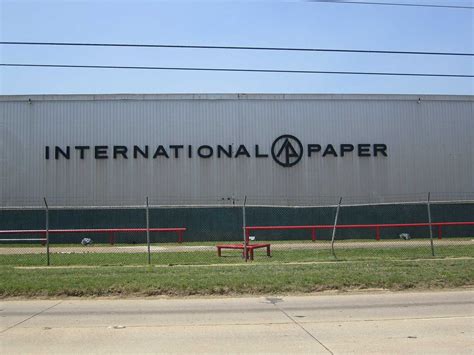 International Paper Co .